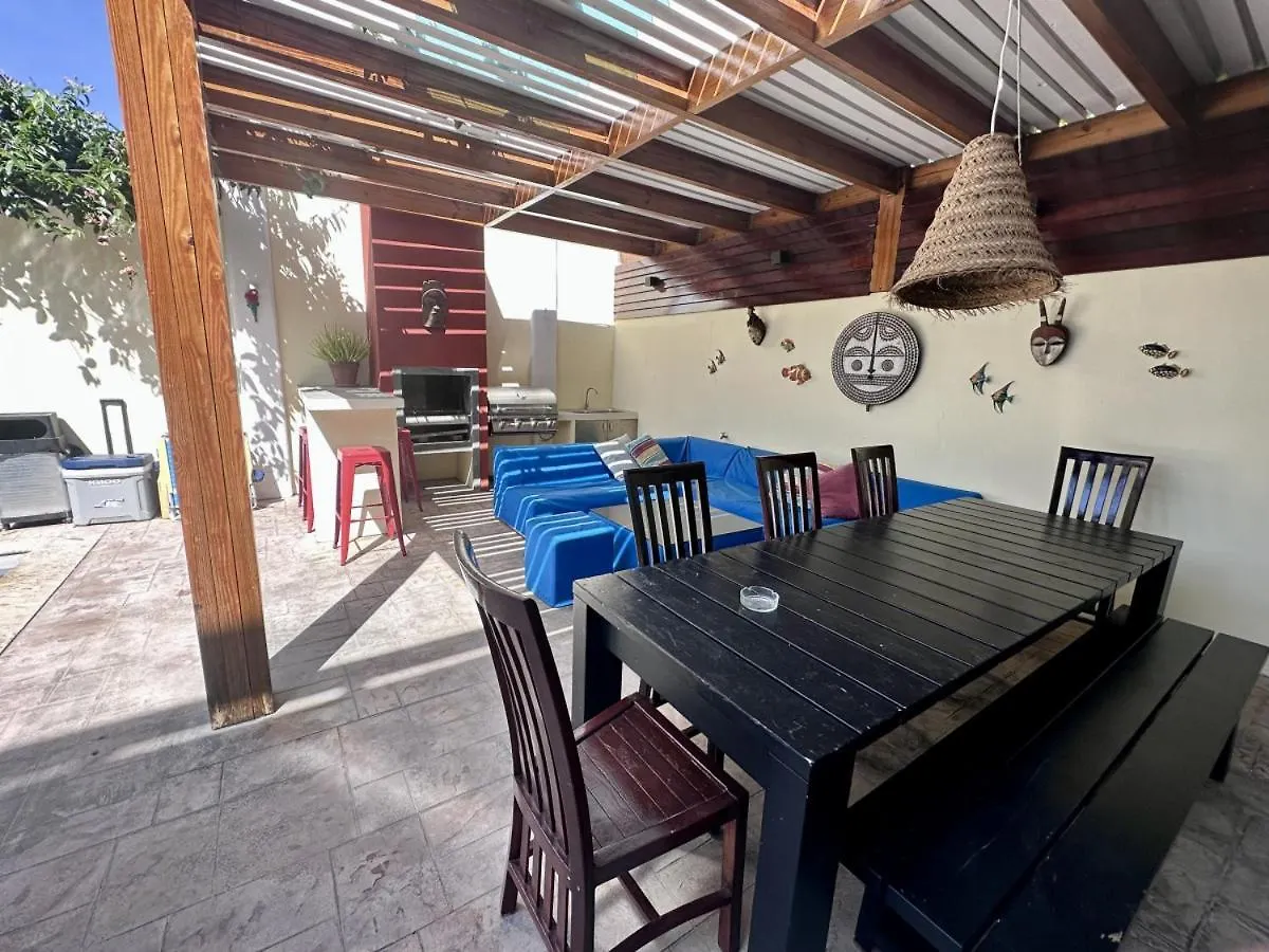 Villa And Pool Walk To Palm Beach Ideal For Groups